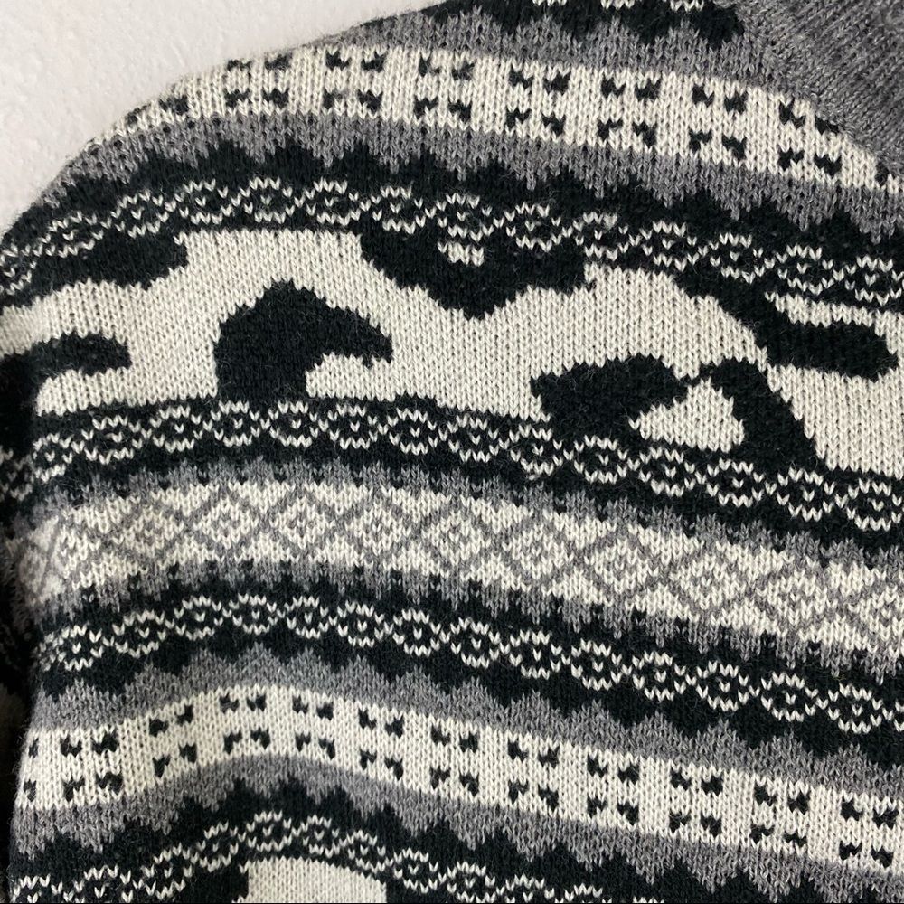 John + Jenn • Turtleneck Sweater - Picture 6 of 6